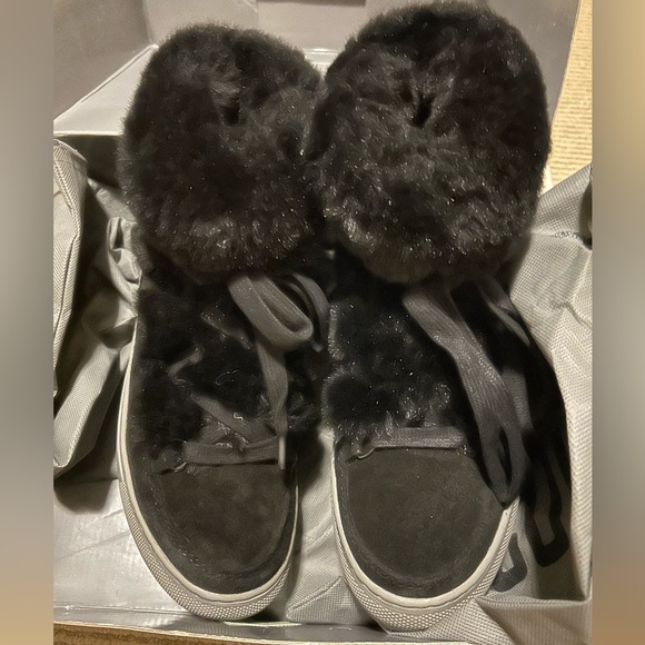 Cougar Dasha Black Suede Snow Boot - Picture 4 of 10